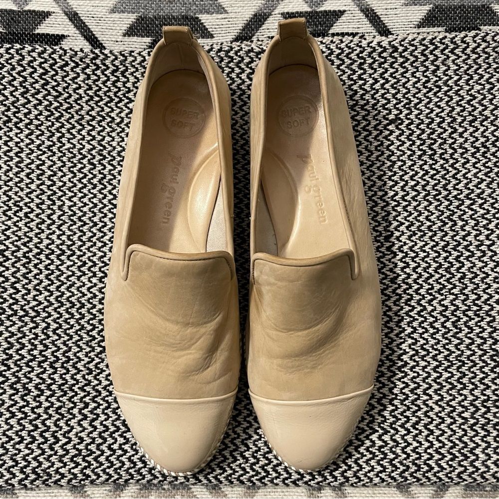 Paul Green Daniella Beige Suede/Patent Leather Cap Toe Slip On Shoes Sz-7(9-9.5)